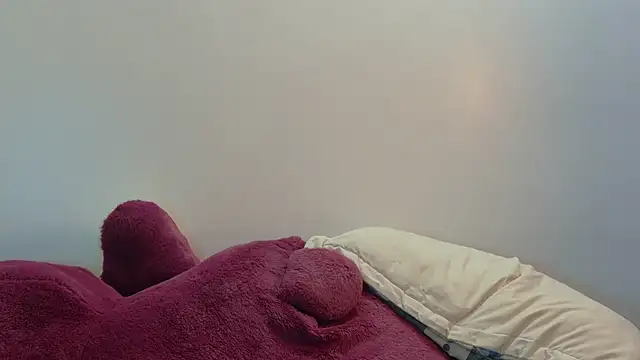 Snapshot of lunnaa_ chatting on 03-12-26, 02:17 lunnaa online show from 03-12-26, 02:17
