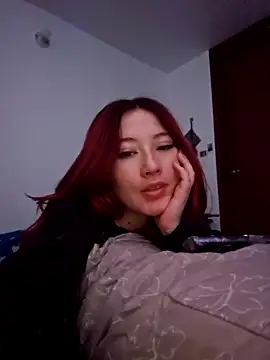 lunnaa  online show from 11-23-25, 05:06