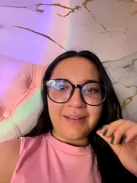 Snapshot of sara_roy04_ chatting on 09-24-25, 04:08 sara roy04  online show from 09-24-25, 04:08