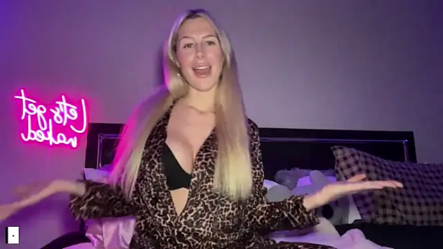 ChelseaCheeky online show from 09-25-25, 02:39