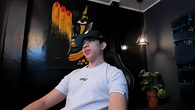 Eryonbradley online show from 12-15-25, 11:27