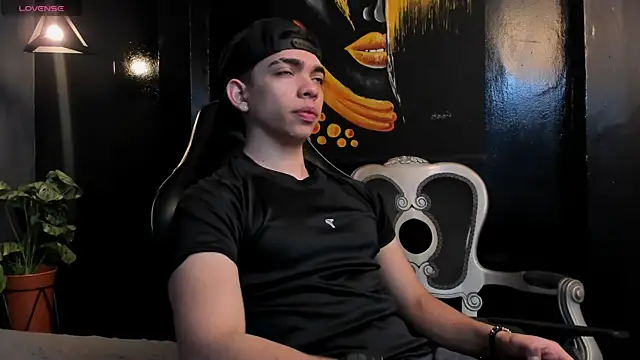 Eryonbradley online show from 12-02-25, 11:23