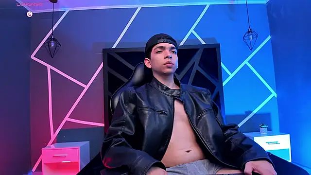 Eryonbradley online show from 12-13-25, 08:04