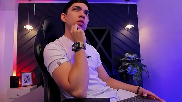 Eryonbradley online show from 01-13-26, 11:25