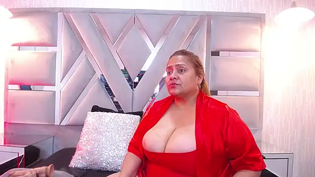 MonzerratBoyer online show from 11-24-25, 06:02