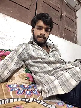 Snapshot of yashuuuu021 chatting on 09-26-25, 06:26 yashuuuu021 online show from 09-26-25, 06:26