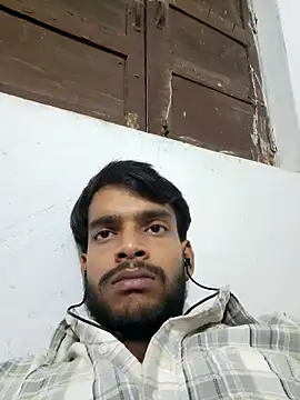 Snapshot of yashuuuu021 chatting on 09-18-25, 06:00 yashuuuu021 online show from 09-18-25, 06:00