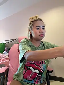 Kath C online show from 09-25-25, 03:56