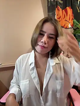 Kath C online show from 10-23-25, 03:49