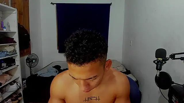 JuanchiT66 online show from 10-22-25, 03:55