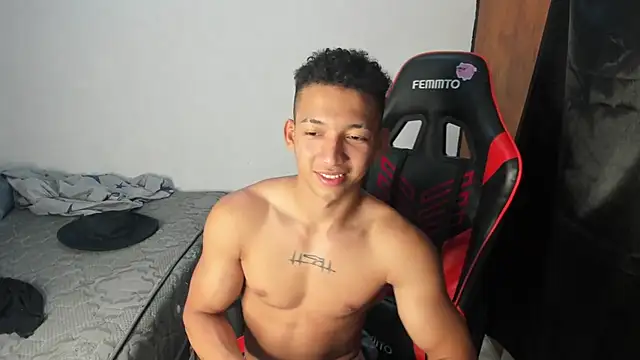 Snapshot of JuanchiT66 chatting on 02-21-26, 02:02 JuanchiT66 online show from 02-21-26, 02:02