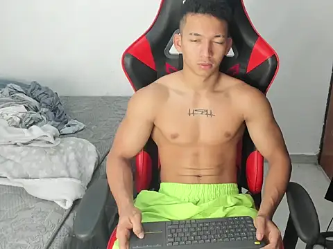 Snapshot of JuanchiT66 chatting on 02-06-26, 02:13 JuanchiT66 online show from 02-06-26, 02:13