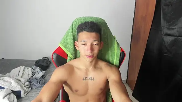 Snapshot of JuanchiT66 chatting on 03-02-26, 04:02 JuanchiT66 online show from 03-02-26, 04:02