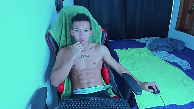 Snapshot of JuanchiT66 chatting on 07-25-26, 02:12 JuanchiT66 online show from 07-25-26, 02:12