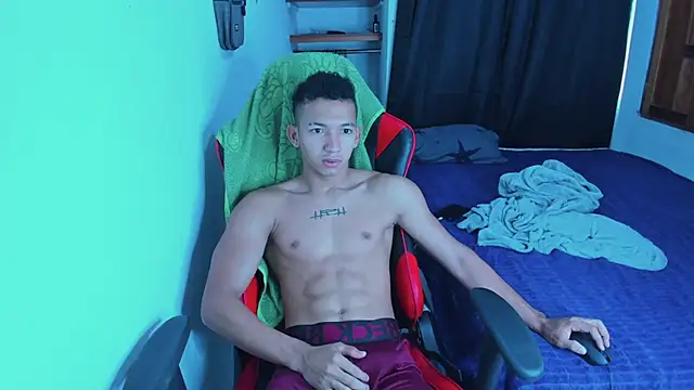 Snapshot of JuanchiT66 chatting on 07-24-26, 02:57 JuanchiT66 online show from 07-24-26, 02:57