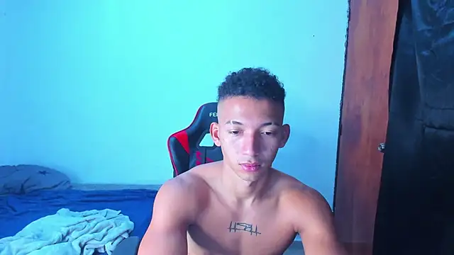 Snapshot of JuanchiT66 chatting on 05-10-26, 05:15 JuanchiT66 online show from 05-10-26, 05:15