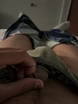 Snapshot of NoddingScorpion chatting on 10-09-25, 09:10 NoddingScorpion online show from 10-09-25, 09:10