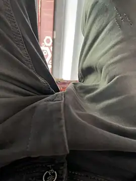 Snapshot of NoddingScorpion chatting on 11-02-25, 08:19 NoddingScorpion online show from 11-02-25, 08:19