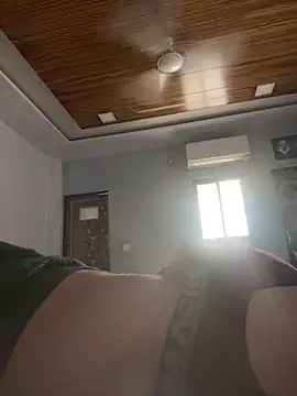 Snapshot of NoddingScorpion chatting on 10-02-25, 09:01 NoddingScorpion online show from 10-02-25, 09:01