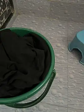 Snapshot of NoddingScorpion chatting on 10-07-25, 04:02 NoddingScorpion online show from 10-07-25, 04:02