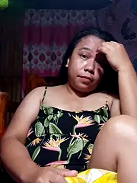 Snapshot of pinaychubbygirl chatting on 07-17-26, 01:52 pinaychubbygirl online show from 07-17-26, 01:52