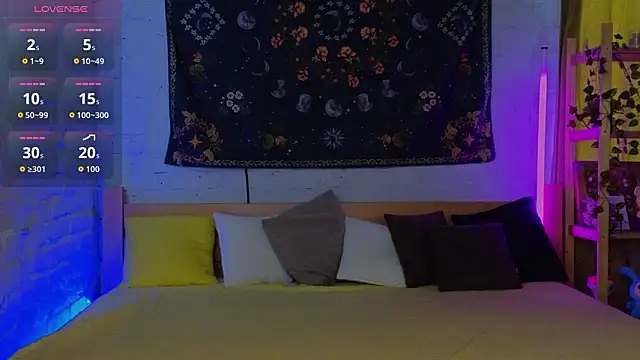 Snapshot of Bekky_Hammon chatting on 02-24-26, 04:57 Bekky Hammon online show from 02-24-26, 04:57