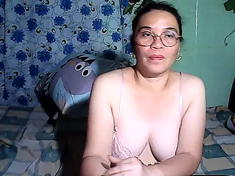 Adeline05 online show from 04-12-26, 12:19