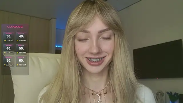 Lunainnk online show from 04-16-26, 12:33