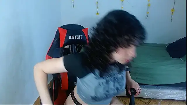 Snapshot of sajecrismaa chatting on 05-30-26, 08:25 sajecrismaa online show from 05-30-26, 08:25