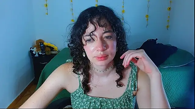 Snapshot of sajecrismaa chatting on 07-18-26, 11:02 sajecrismaa online show from 07-18-26, 11:02
