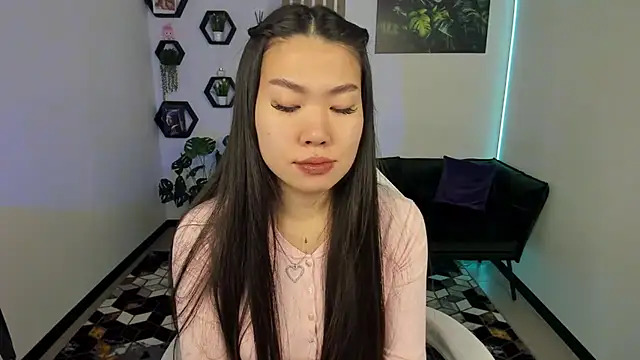 LunaPurrr online show from 11-27-25, 01:28