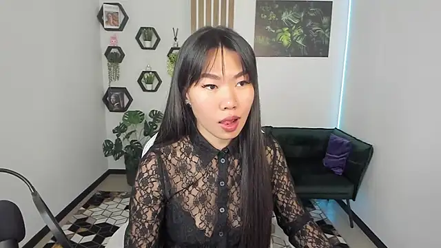 Snapshot of LunaPurrr chatting on 10-03-25, 11:28 LunaPurrr online show from 10-03-25, 11:28