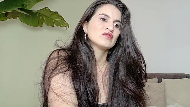 lizdevine online show from 11-01-25, 03:06