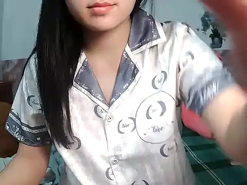 Linda-24 online show from 04-13-26, 08:24