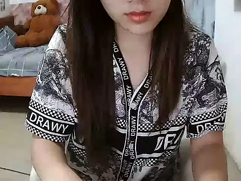 Linda-24 online show from 10-31-25, 05:09