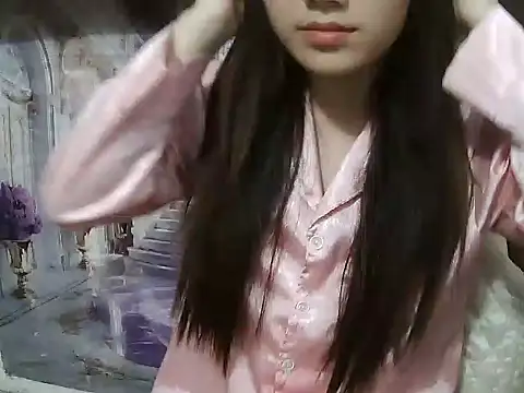 Linda-24 online show from 11-29-25, 01:22