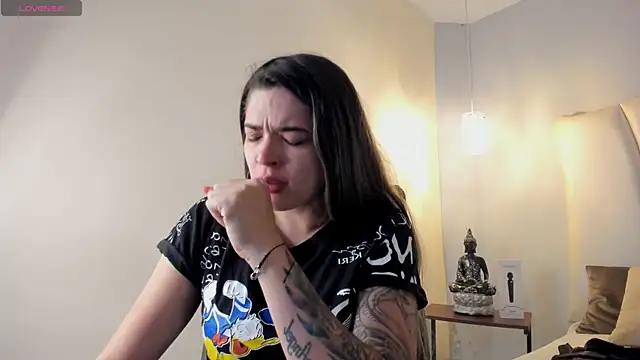 MiaVillalobos online show from 10-08-25, 11:56