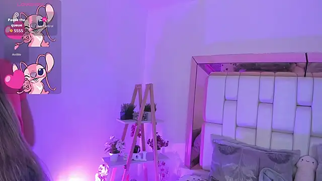 MiaVillalobos online show from 09-12-25, 12:05