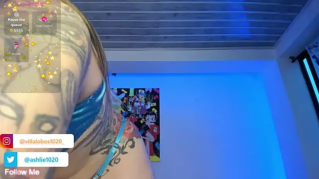 MiaVillalobos online show from 11-10-25, 10:48