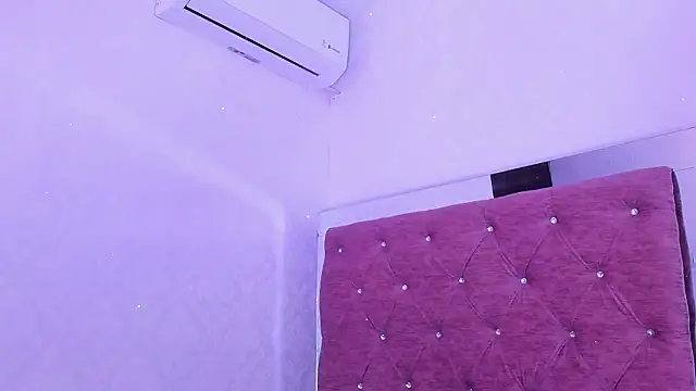 JulianaCarter online show from 02-23-26, 07:47