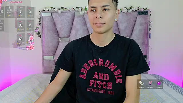 lana and liam  online show from 11-25-25, 09:31