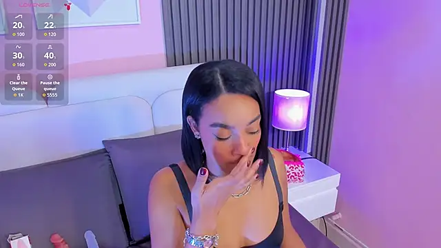 Snapshot of Clawdeen__wolf chatting on 03-01-26, 03:50 Clawdeen wolf online show from 03-01-26, 03:50