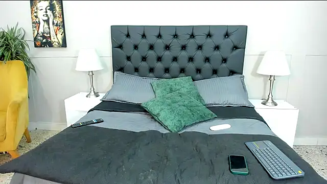 stephane rouss online show from 10-23-25, 07:34