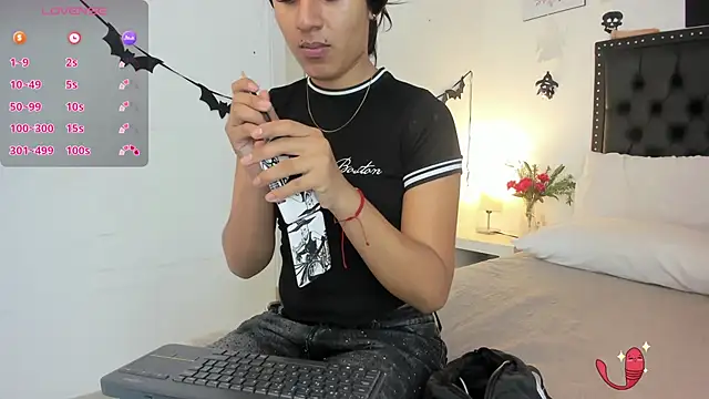 ScarlettVell online show from 10-22-25, 07:02