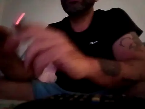 Feistysausage online show from 10-18-25, 09:17