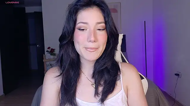 Snapshot of Eliih_01 chatting on 10-23-25, 03:38 Eliih 01 online show from 10-23-25, 03:38