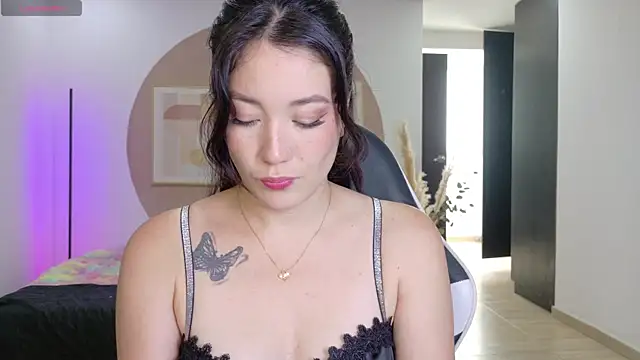 Eliih 01 online show from 06-05-26, 04:35