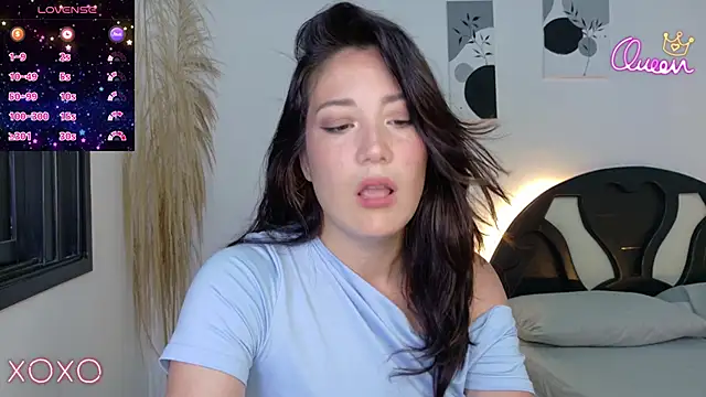 Snapshot of Eliih_01 chatting on 01-06-26, 01:53 Eliih 01 online show from 01-06-26, 01:53