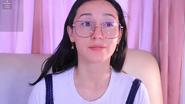 Ginevra esposito online show from 11-04-25, 01:15