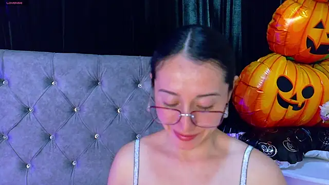 Ginevra esposito online show from 10-28-25, 12:48